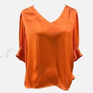 Maison D’Amélie V neck orange blouse